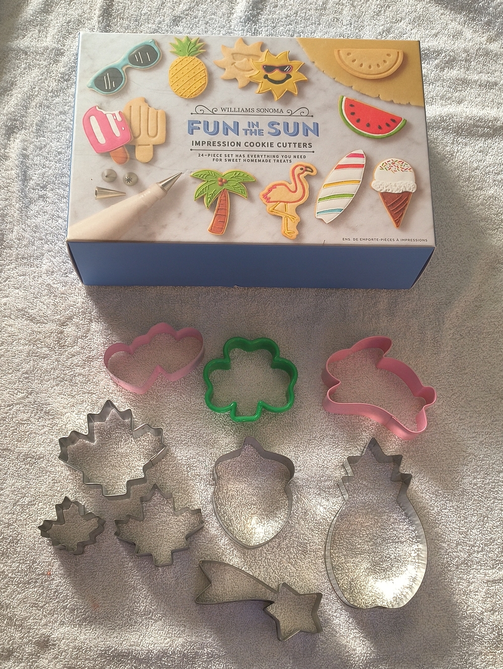 Cookie Cutter 33 Piece Set NEW